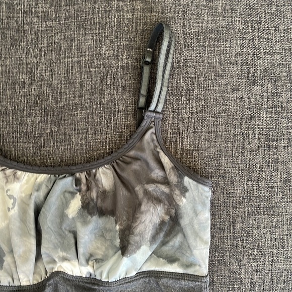 Lululemon Top - Picture 2 of 5